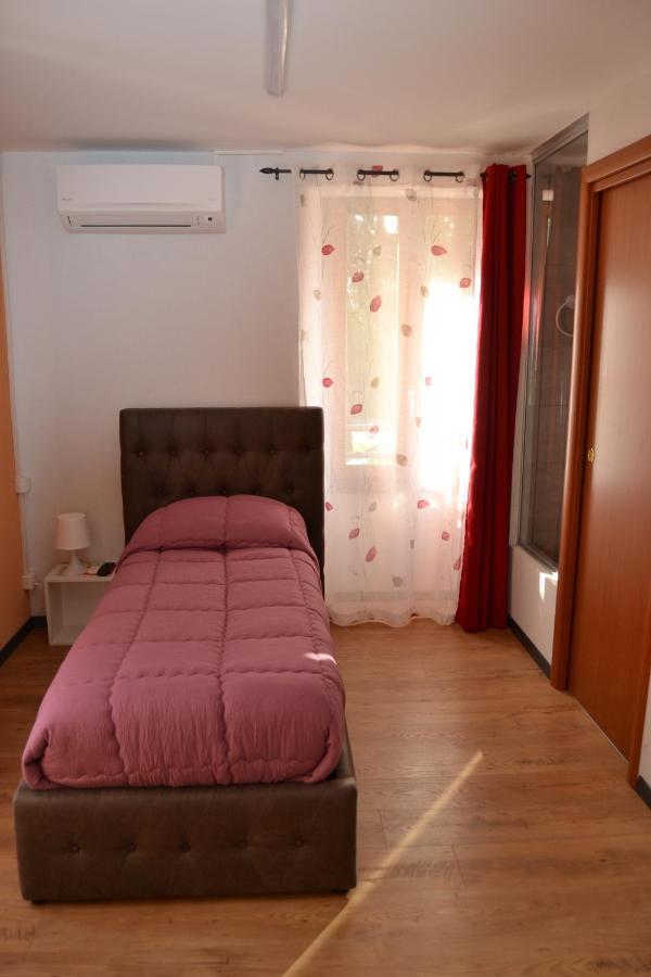 Casa Yoghi Hotel Cadenazzo Buitenkant foto