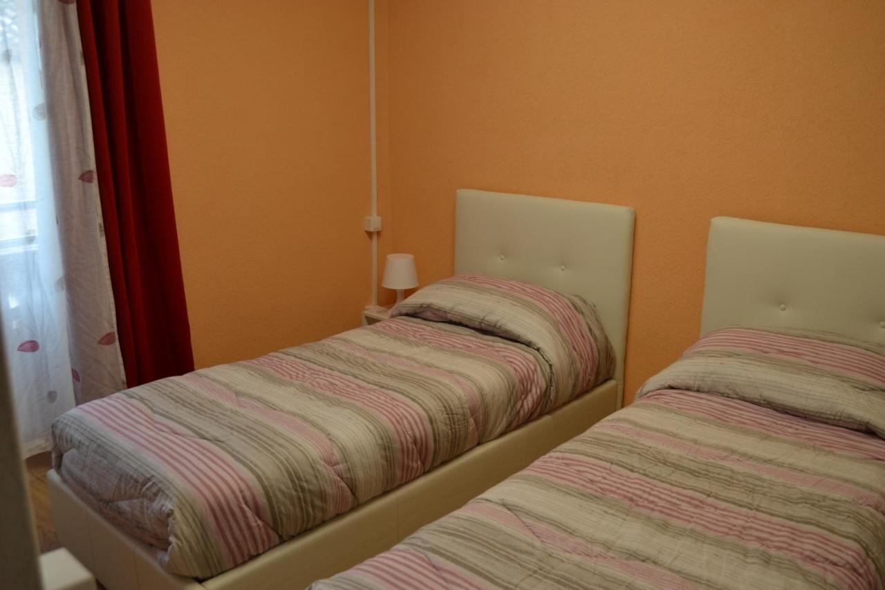 Casa Yoghi Hotel Cadenazzo Buitenkant foto